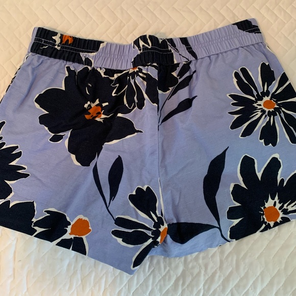 J. Crew Pants - J Crew floral shorts